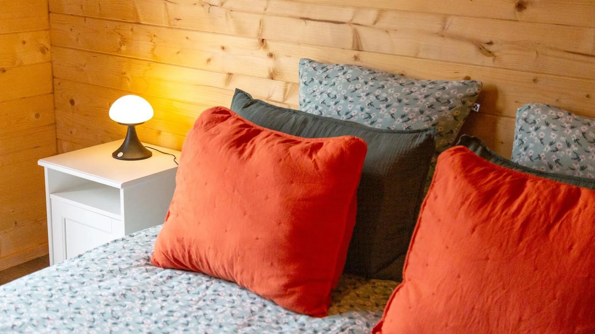 Chalet 4 Pers Landeleau 2Kms Canal 0*,